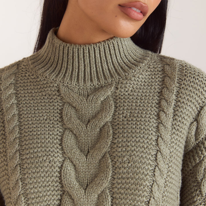 Oversized Cable-Knit Jumper - Olive