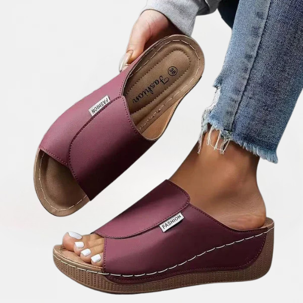 Steff – Ergonomic and Non-Slip Sandals for Pain Relief