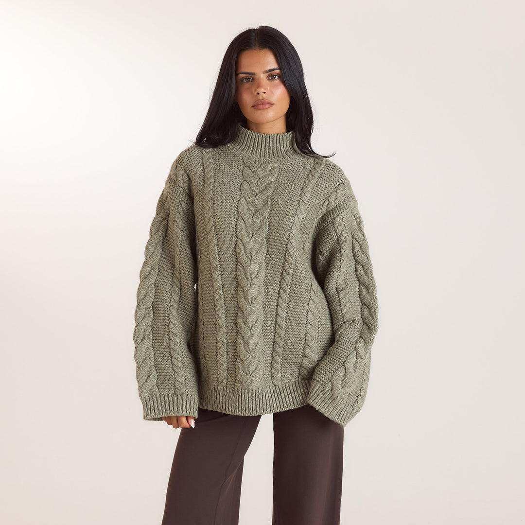 Oversized Cable-Knit Jumper - Olive
